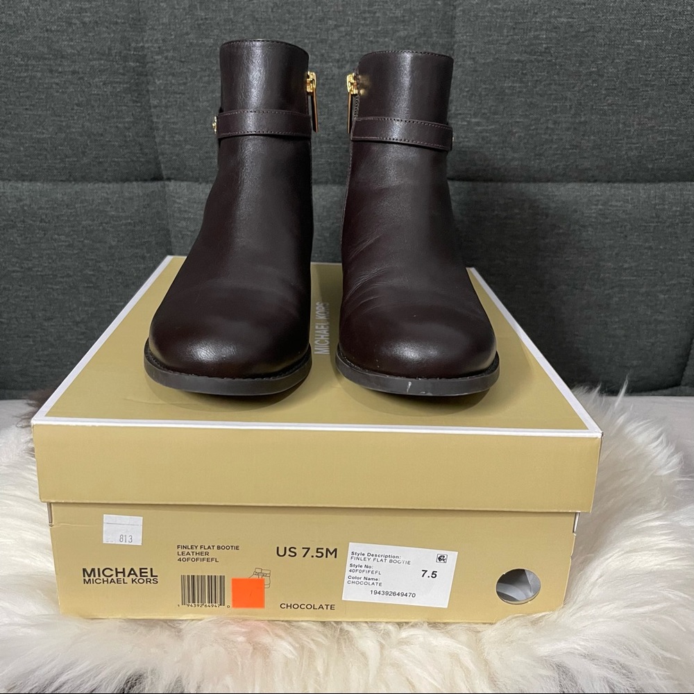 Micheal Kors Brown Boots